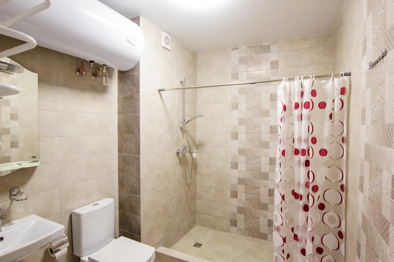 East Residence White Kiev Exterior foto