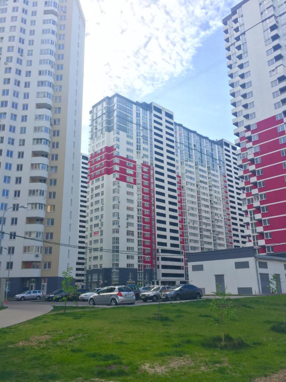 East Residence White Kiev Exterior foto